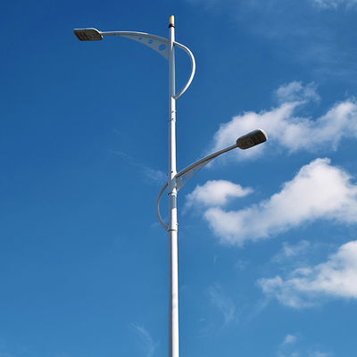 Hot-Dip Galvanized Steel Street Light Pole für Garten Highway Street Square mit anpassbarem Design und langlebigem Material