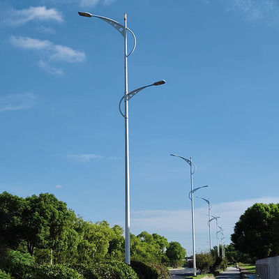 Anpassungsfähiges Straßenlicht-Stählendesign mit Hot-Dip-verzinktem Stahlmaterial