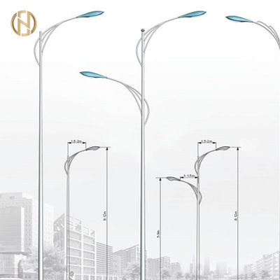 Hohe Präzisions-Straßenlaterne Pole 6 - 12M Höhe mit verschiedenem Entwurf