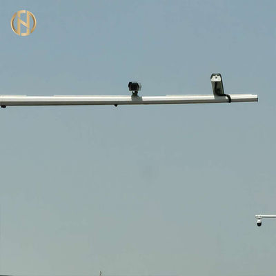 Achteckiger Befestigungshöhen-Wind Form-Stahl CCTV Pole 3-20M beständig