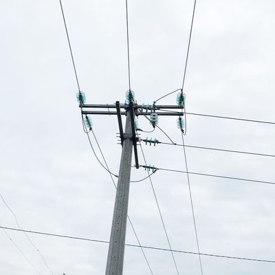 Zusätze 12KV 35KV Pole galvanisierten Stahl-Arm des Kreuz-8000D für Energieprojekt