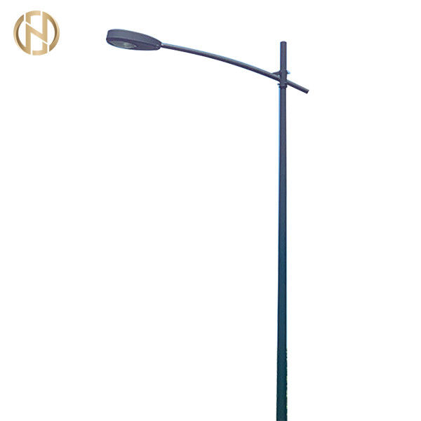 Hot-Dip Galvanized Street Light Pole mit anpassbaren Eigenschaften für stilvolle Beleuchtung