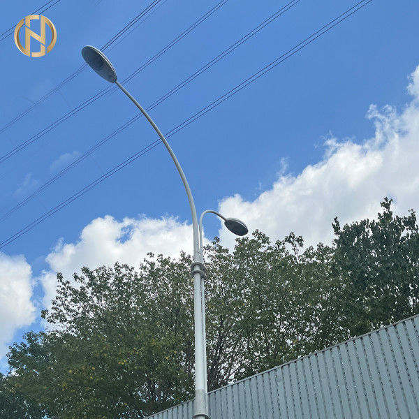 3m 6m 8m 12m kundenspezifisches Hot Dip Galvanized Octagonal Solar Road Light Pole Design
