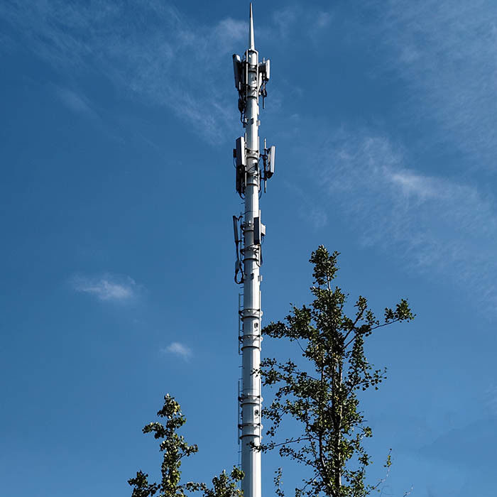 Antennen aus galvanisiertem Stahl mit Plattform