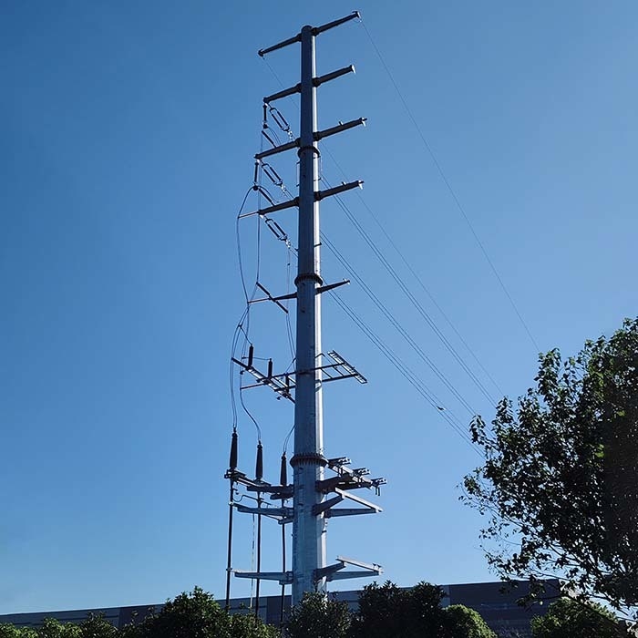 Feuerverzinkter Hochspannungs-Stromleitungsmast für elektrische Ausrüstung