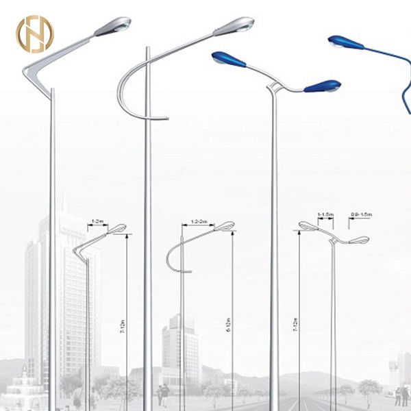 Galvanisiertes SolarstraßenlaternePole/heller Stahlpole/Laternenpfahl mit den einfachen oder doppelten Armen