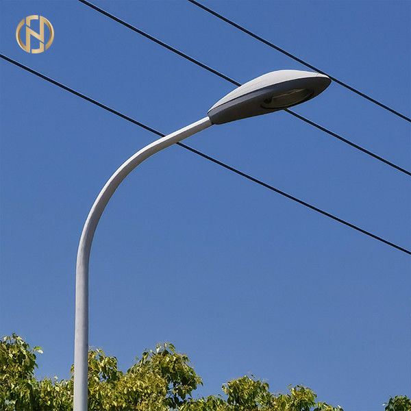 6 - 15M Street Light Pole Antikorrosion heller Stahlpole mit verschiedenem Entwurf
