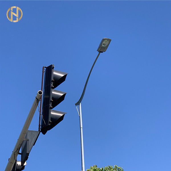 Anpassungsfähiger elektrischer Außenverzinkter Lichtstiel mit Sprühmalerei