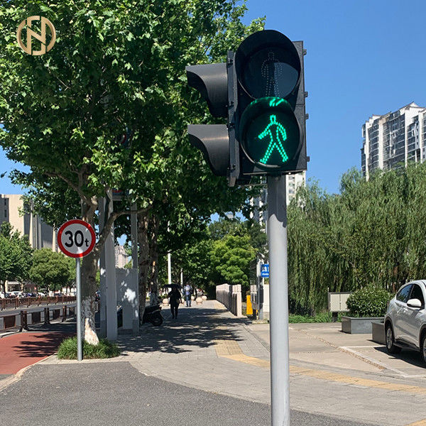 Quergerade Art straßen-Installations-Verkehrs-Signalmast3ms 3.3M