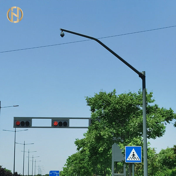 Straßen-Verkehrs-Überwachungskamera-Laternenpfahl mit Stärke-polygonaler Art der Malerei-5mm