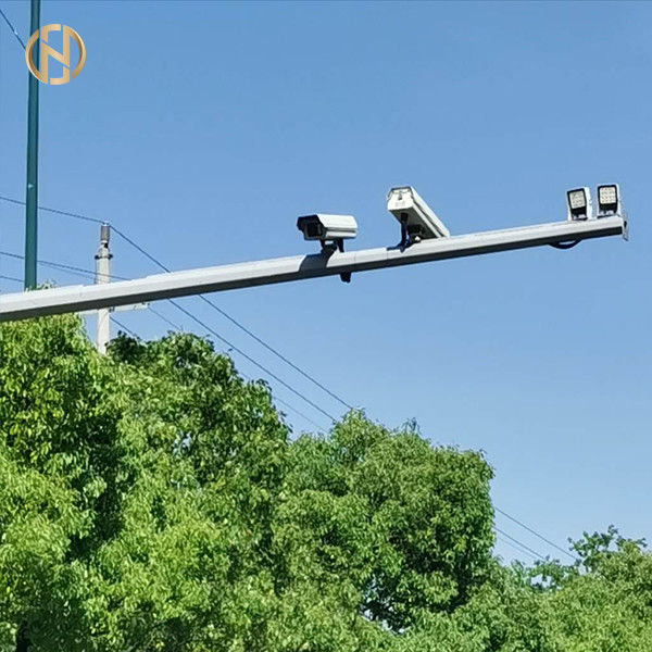 Hohe Haltbarkeit Wind-beständige Stahl CCTV Pole mit Bescheinigung ISO 9001