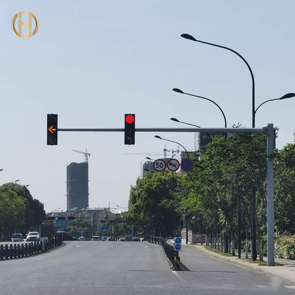 Achteckige Form des Q235B-Stahlüberwachungskamera-Posten-6M*9M für Verkehr in L Form