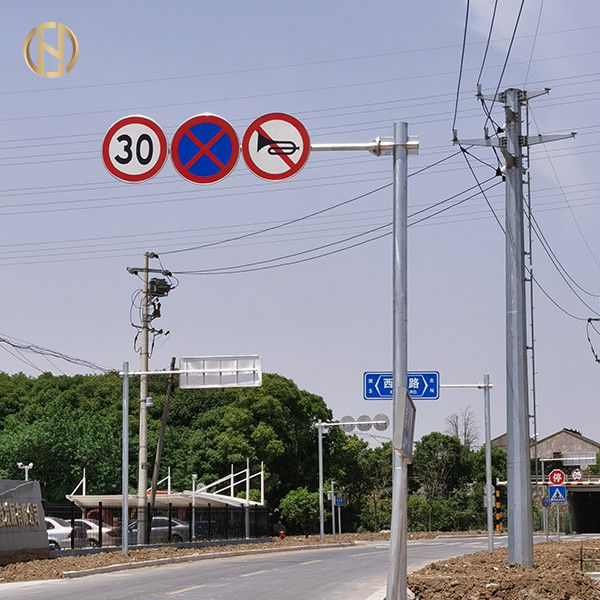 Achteckiges Form-Verkehrsschild Pole galvanisierte Stahlverkehrs-Wegweiser