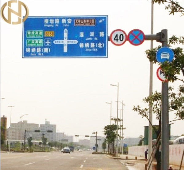 Überzogenes Q235B Q345B Stahlstraßenschild Pole des Pulver-