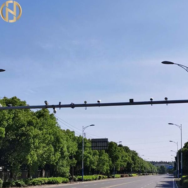 Kundenspezifische Verkehrs-Überwachungskamera Pole, der CCTV überwacht, gibt CMOS-Sensor bekannt