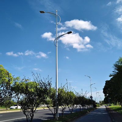 Galvanisierter Stahl mit Ein- oder Dopplarm 20 Fuß Straßenlichtmast mit Farbe